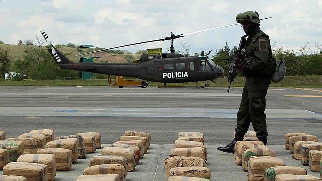 Colombia y las FARC acuerdan comenzar un diálogo formal en Oslo el próximo octubre