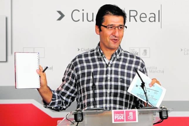 El PSOE pide que se reimplante la gratuidad de los libros
