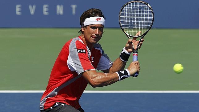 David Ferrer avanza con paso firme