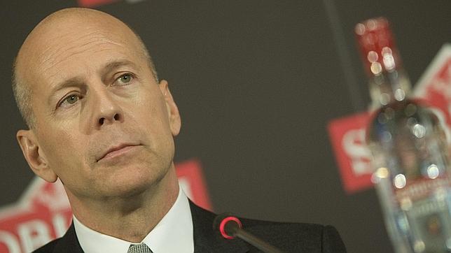 Bruce Willis estudia demandar a Apple por sus condiciones de uso