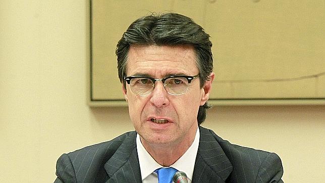 Industria cifra en 6.000 millones el déficit de tarifa eléctrica para 2013