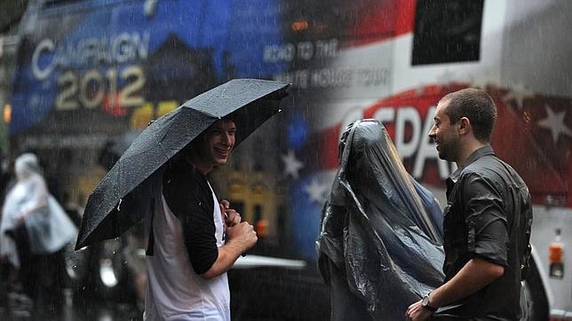 Elecciones EE.UU. 2012: La lluvia obliga a Obama a cancelar su discurso en un gran estadio