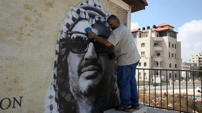 Los jueces franceses que investigan la muerte de Arafat prevén viajar a Ramala en los próximos días