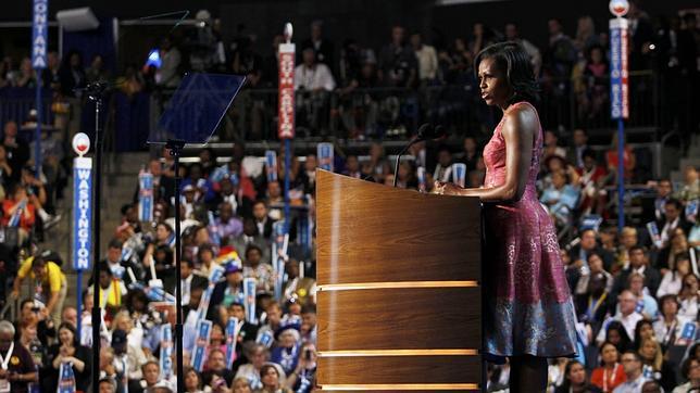 Elecciones EE.UU. 2012: Obama, orgulloso de su esposa por su discurso