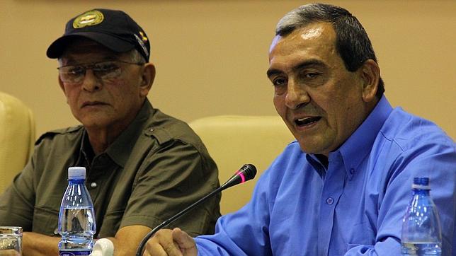 Santos asegura que no vetará a ningún negociador de las FARC