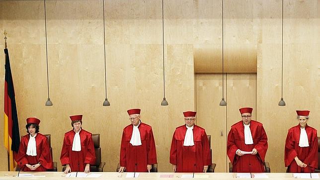 El Constitucional alemán rechaza aplazar el veredicto sobre el fondo de rescate permanente