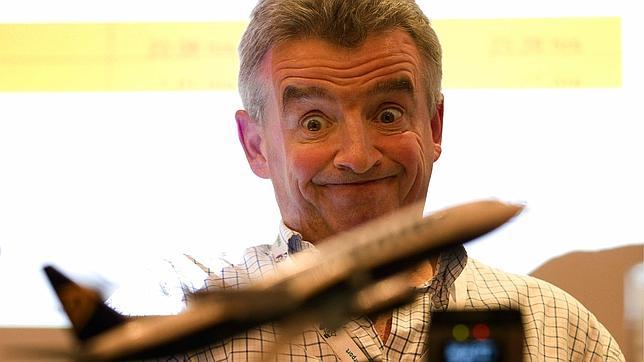 Cómo Ryanair intenta que acabemos pagando más al reservar un billete online