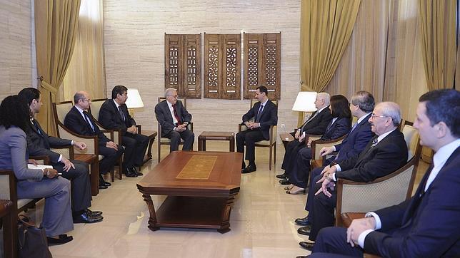 Brahimi califica la crisis de Siria como una «amenaza mundial» tras reunirse con Al Assad