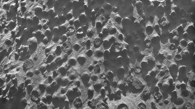 El «Opportunity» descubre unas rocas de material desconocido en Marte