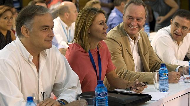 Pons toma con «mucha prudencia» la petición de disculpas de Otegi