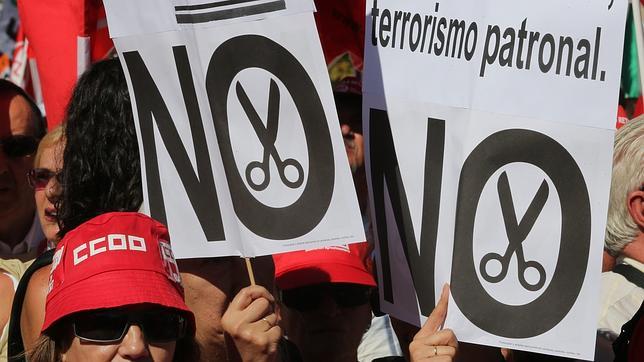 CC.OO. y UGT convocan movilizaciones en la industria para el 8 de octubre