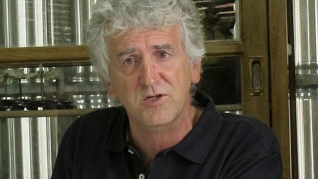 Juan Luis Arsuaga: «El parto humano es traumático, casi una enfermedad»