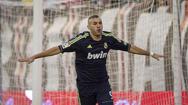 Benzema recupera la chispa