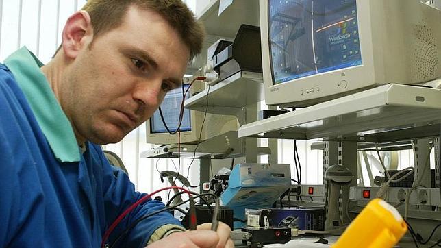 Profesiones con salidas: ingeniero, técnico cualificado y expertos de oficios manuales