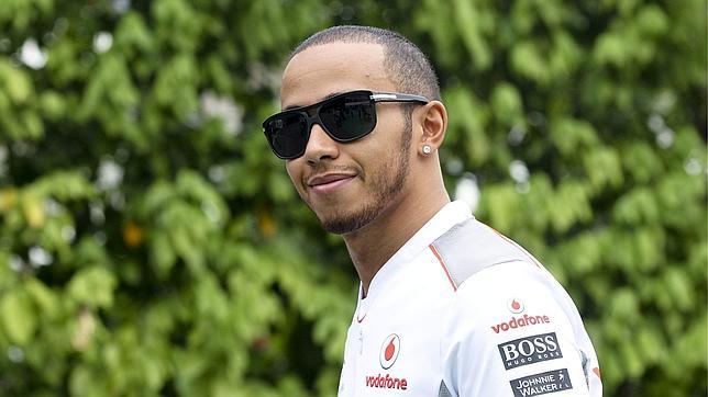 Hamilton ficha por Mercedes y Sergio Pérez por McLaren