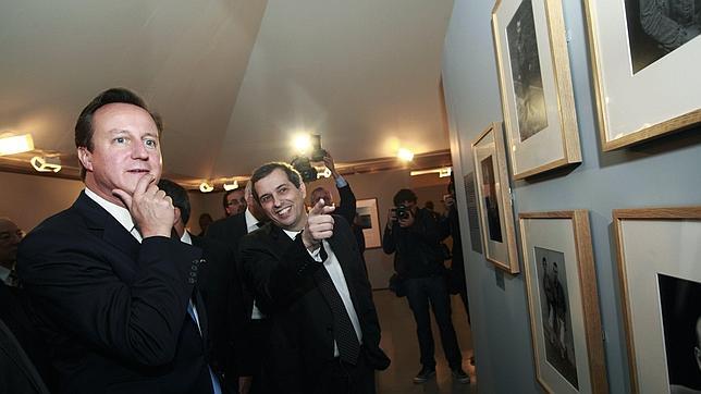 Las excusas de Cameron para no coger el teléfono a Obama