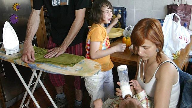 La deuda de las familias cae a su nivel más bajo en más de cinco años