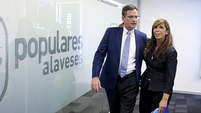 Camacho desautoriza a Vidal-Quadras y pide «no caer en trampas»