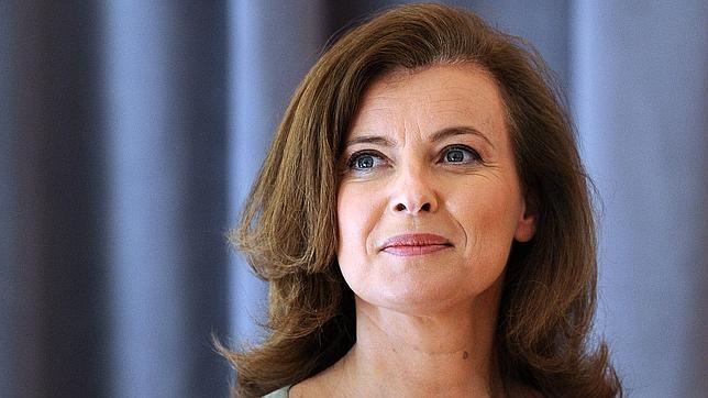 La primera dama francesa admite que su «tuit» contra Royal fue un error