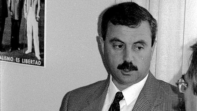 «Pachi» Vázquez negoció su entrada en el PP a la vez que en el PSOE