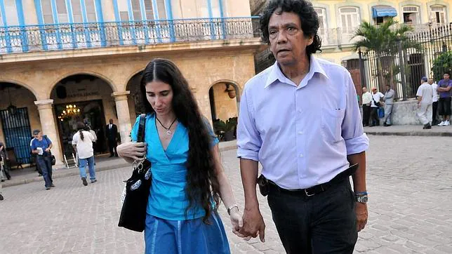 Cuba detiene a la bloguera Yoani Sánchez y otros opositores que cubrían el juicio a Carromero