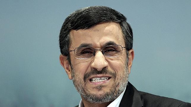 Ahmadineyad, a un paso de la destitución