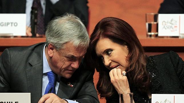 Kirchner recrudece la batalla legal contra los medios críticos en Argentina