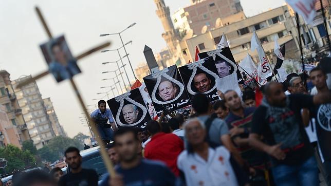 Los coptos reclaman justicia en el aniversario de su peor masacre