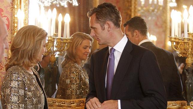 Un desfile del Día de la Hispanidad sin los Duques de Palma