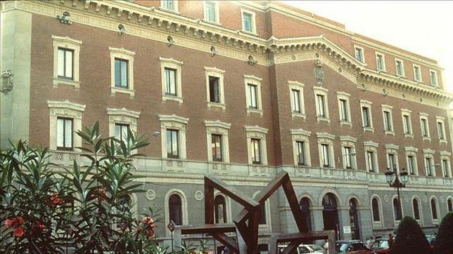 Subvenciones a partidos: de los 276 euros por concejal a los 21.167 por cada diputado