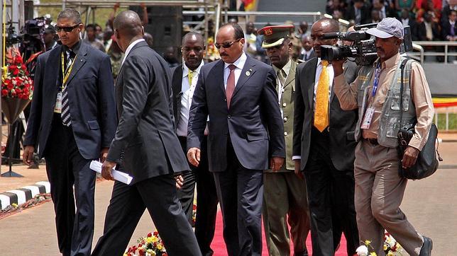 El presidente de Mauritania comparece en televisión para tranquilizar a la población tras recibir un disparo