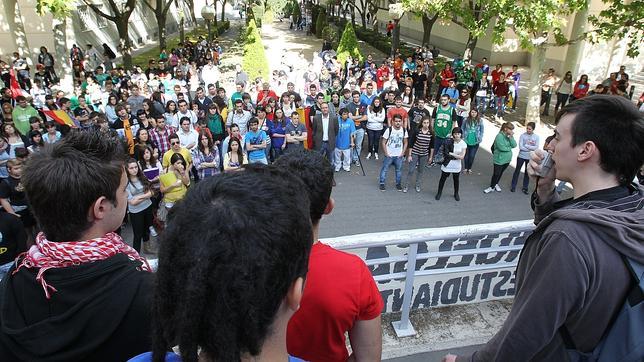 Arranca una semana de huelgas en la Secundaria