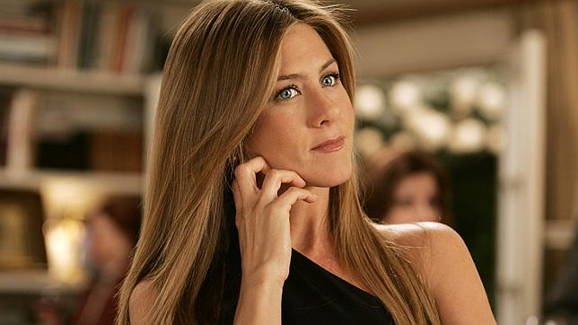 Jennifer Aniston invita a su exsuegra, la madre de Brad Pitt, a su boda