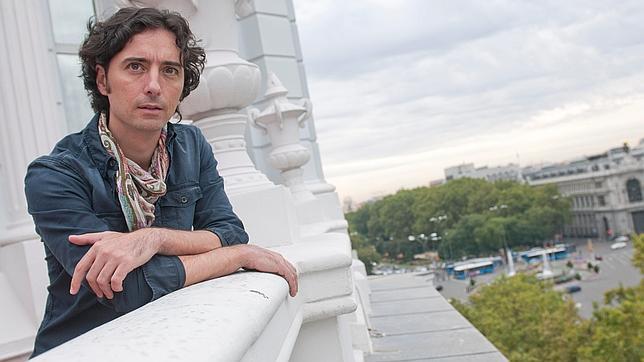 Andrés Pascual «De cualquier pozo, por profundo y ciego que sea, se