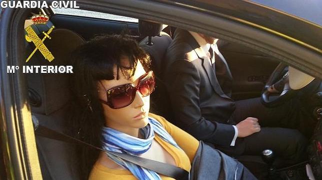 «Cazan» a un conductor cuando iba por el Bus-VAO de la A-6 con un maniquí