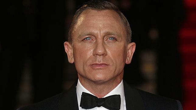 La verdadera señorita Moneypenny, Javier Bardem y Daniel Craig, en la puesta de largo de «Skyfall»