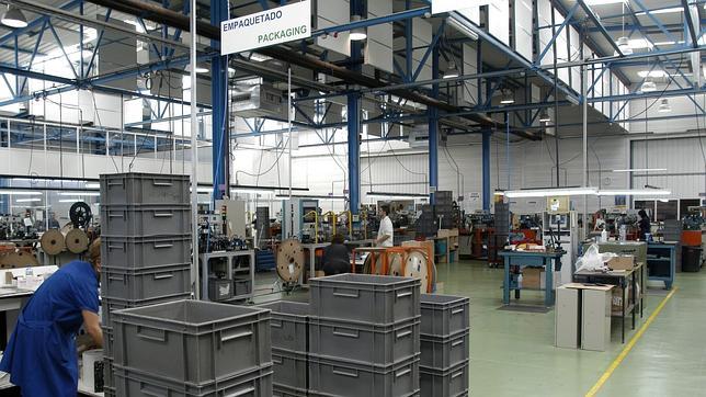 Los precios industriales moderan su crecimiento al 3,8% en septiembre, arrastrados por la energía