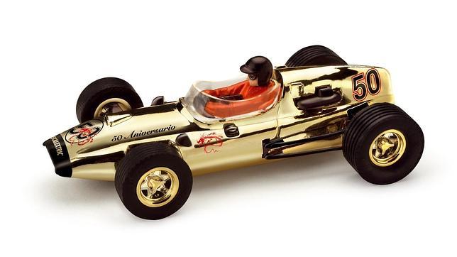 Scalextric entra en boxes
