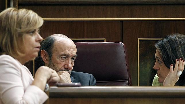 El PSOE acusa a Wert de generar un «consenso negativo como no se recuerda»