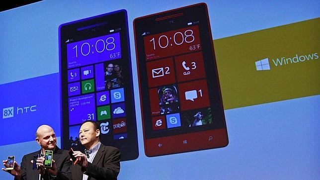 HTC trabaja en el smartphone de Facebook y llegará en 2013