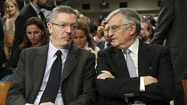 El fiscal general emplaza a Mas a respetar la Constitución y las leyes