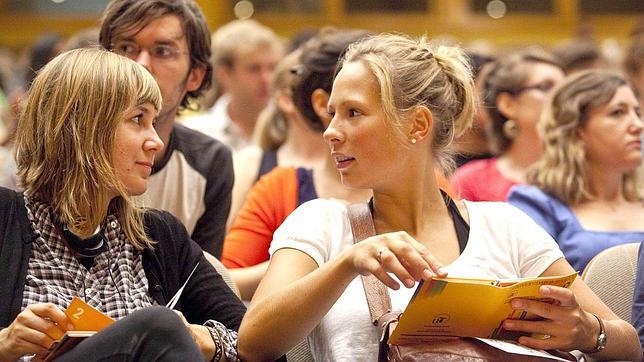 Ocho países de la UE rechazan aportar más dinero para las becas Erasmus