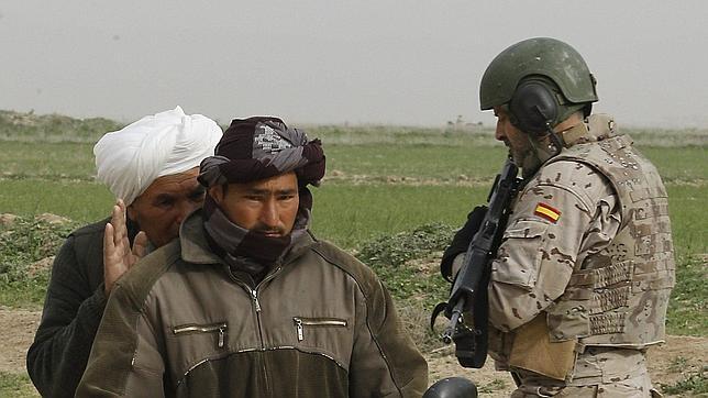 Tropas españolas repelen un ataque y matan a un uniformado afgano