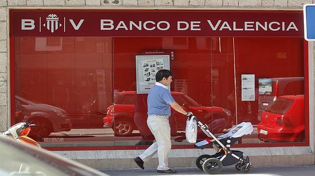 El Banco de Valencia despedirá a 360 empleados y cerrará 67 oficinas