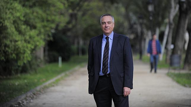 Pere Navarro: «Mas utiliza la independencia como cortina de humo»
