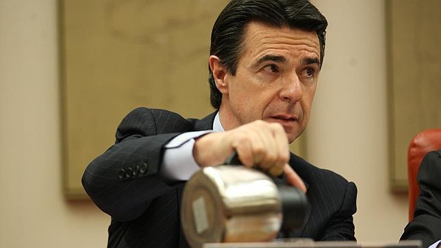 Industria tomará «medidas adicionales» si no se corta el desequilibrio eléctrico