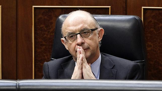 Hacienda revela que Cataluña recibirá en noviembre 3.288 millones del Fondo de Rescate