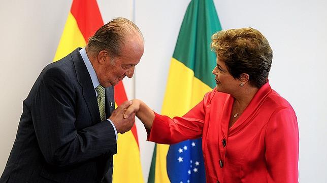 No obedeció al FMI y dio dinero a sus ciudadanos. Así salió Brasil de la crisis