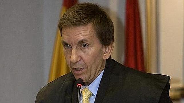 El fiscal pide la imputación del hermano de Flores y otras seis personas más de Madridec y Seguriber