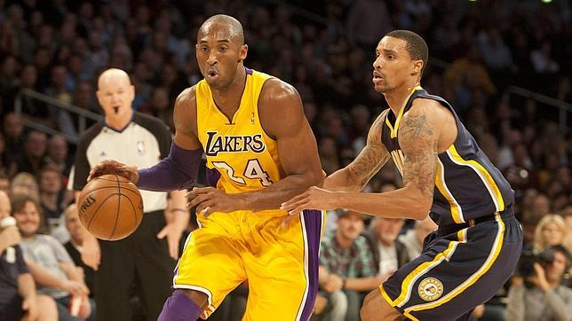 Ni 40 puntos de Bryant salvan a los Lakers